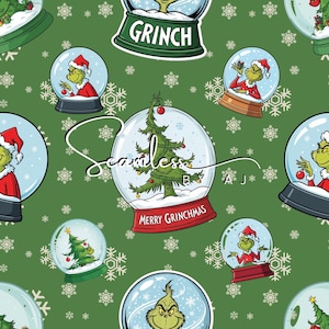 Puede incluir: Patrón sin costuras con el Grinch en bolas de nieve y árboles de Navidad sobre un fondo verde. Las bolas de nieve tienen una base roja y el Grinch lleva un gorro de Papá Noel y un traje rojo. El texto "MERRY GRINCHMAS" está en la base de una bola de nieve.