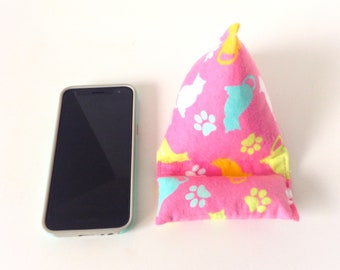 Cats Cell Phone Pillow Stand, Mobile Phone Cushion, Phone Stand, Hands Free Device Holder, Fits Average Size Cell Phones, Handmade