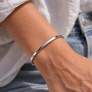 Minimalist Silver Bangle Bracelet, Open Close Cuff, Adjustable Stackable Bracelet, Sterling Silver Jewelry, Elegant Gift for Women