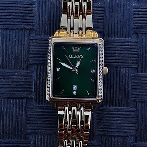 Elegant Gold Square Dial Women's Wristwatch with Green Face and Crystal Details | Luxury Quartz Bracelet Gift