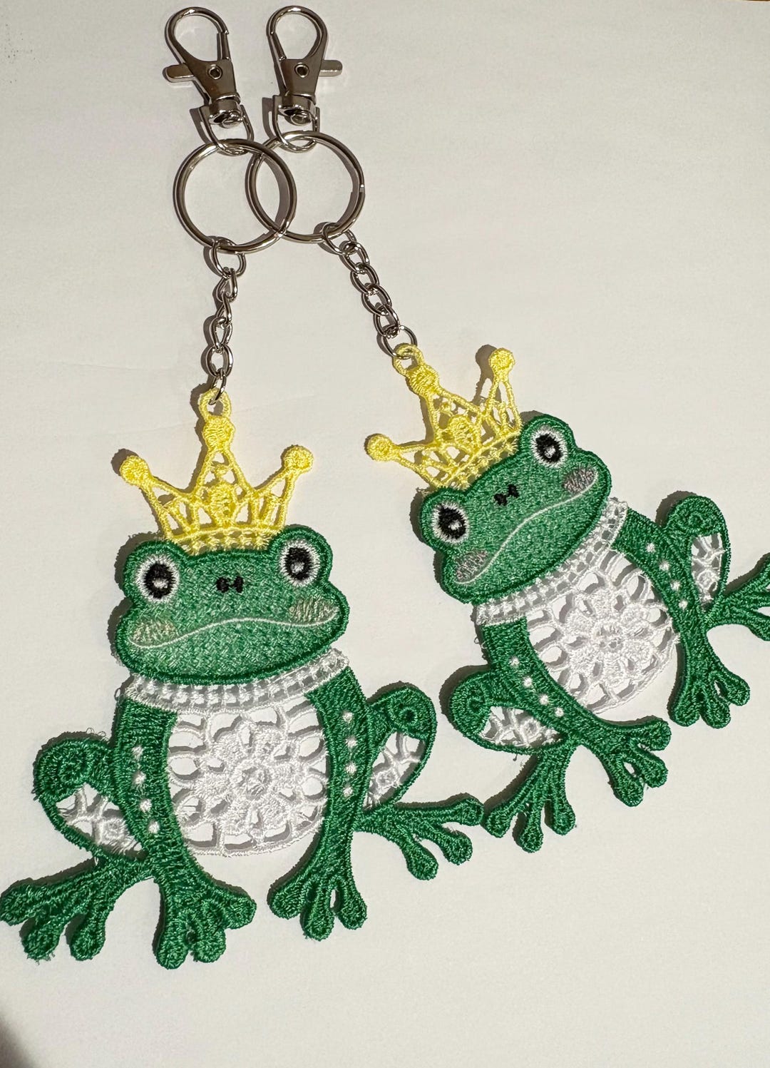 Lace Frog Keychain - Etsy