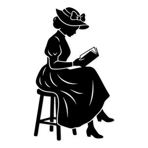 Pode incluir: Silhueta a preto e branco de uma pessoa sentada num banco a ler um livro. A pessoa usa um vestido e um chapéu com um laço. Ilustração simples e elegante.