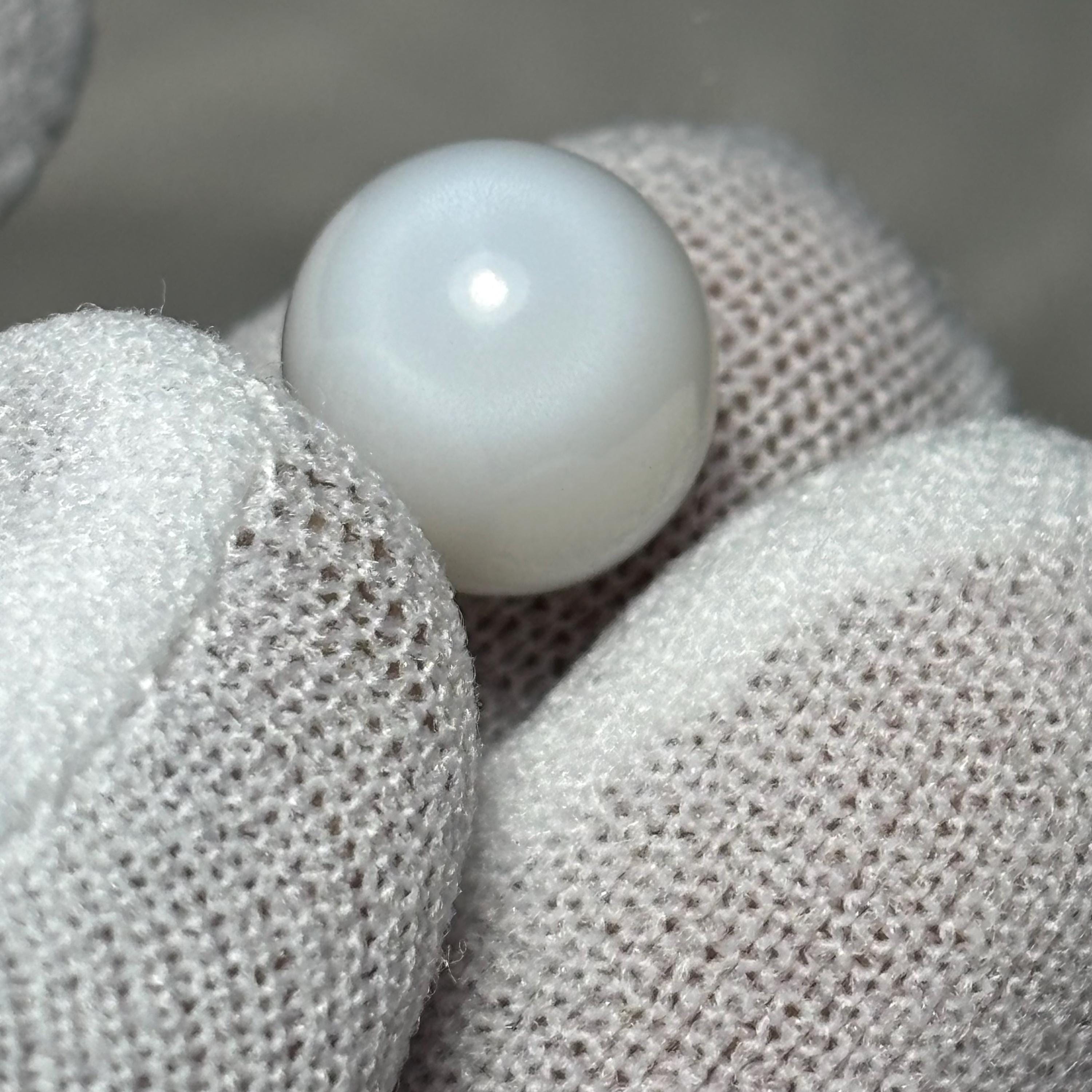 Natural Clam Pearl: 13.66 Carat Dome-Shaped Collector's Gem - Etsy