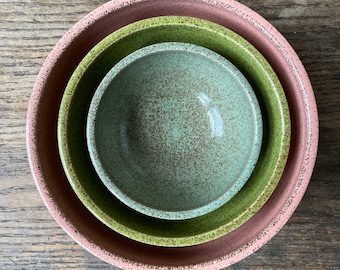 MADE TO ORDER solid glazed, wheel thrown speckled stoneware nesting bowl set with your choice in glaze color