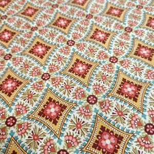 Tela de algodón para patchwork con estampado floral clásico y cálido Amber Fields - Andover Fabrics