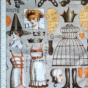 Może przedstawiać: Jasnoszara tkanina z powtarzającym się kolażem ilustracji w stylu vintage, w tym czarownicą, klatką dla ptaków, sukienkami, koronami, półksiężycem, czarną wroną i tekstem, z linijką po lewej stronie.