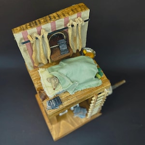 Automaton &quot;Sleeping mouse&quot; / Kinetic toy / Animating wood