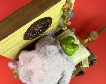 Automaton "Sleeping sailor-frog" / Kinetic toy / Animating wood
