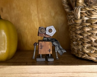 Tiny robots / Vintage style robots figurines / Robot sculptures / Christmas gifts