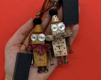 Vintage Robot Keychain: Steampunk Clown with Domino