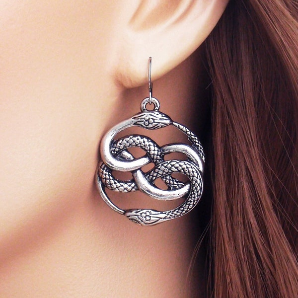 Ouroboros snake earrings. Snake eating itself earrings. Unique gunmetal dark silver large gothic earrings. 925 sterling silver, titanium