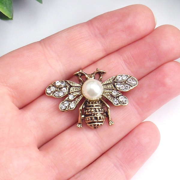 Bee brooch. Golden bronze pearl Bee broach, pin. Antique vintage style bee brooch. Dainty small rhinestone sparkly