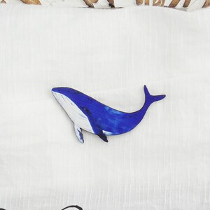 Blue whale brooch. Blue and white wooden whale brooch. Whale pin, brooch, badge, broach. Ocean lover, whale watching, scuba diving, swimmer