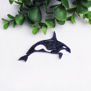 Orca Killer whale brooch. Black white glitter dolpin brooch. Whale pin, brooch, badge, broach. Ocean lover, whale watching, scuba diving