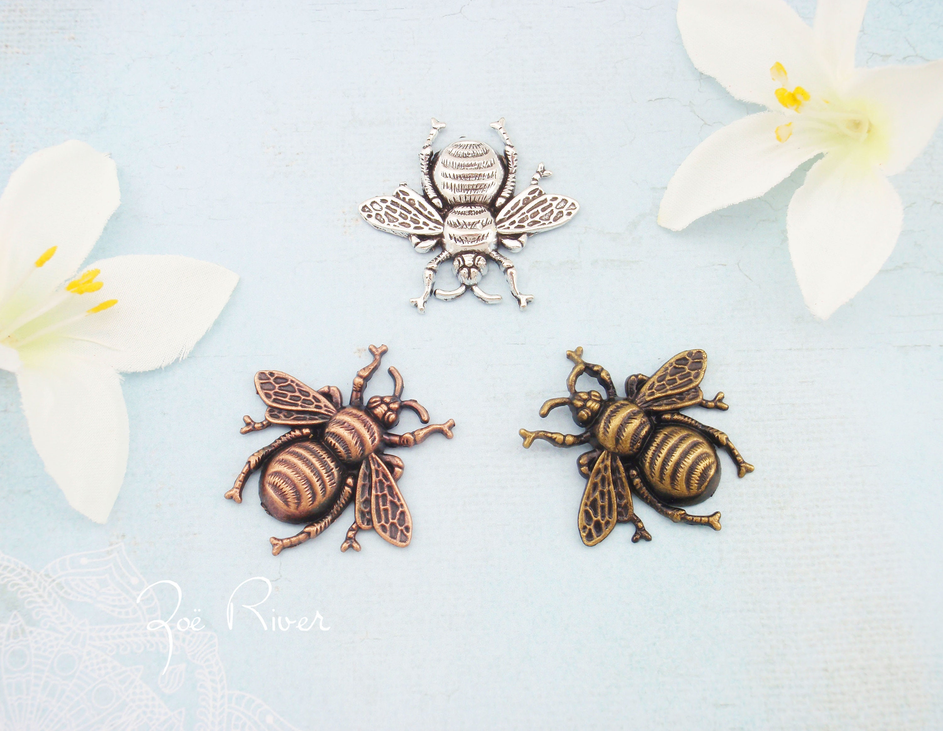 Dark Gold Bronze Bee Brooch. Bee Jewelry. Bee Pin. Bee Broach. Etsy
