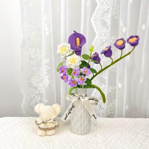 Gehaakt bloemenboeket, lelietje-van-dalen, calla lelie, afstuderen, verjaardag, jubileum, woondecoratie, eeuwig bloemstuk