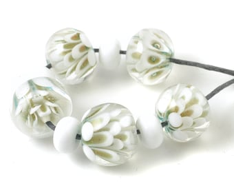 White Gold Lampwork Flower Petal Beads for Jewellery