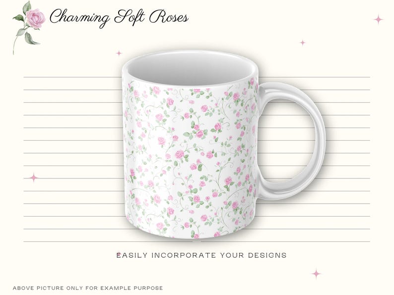 Puede incluir: Taza de cer&aacute;mica blanca con un dise&ntilde;o floral de rosas rosas y hojas verdes. La taza tiene un asa blanca y el texto "Charming Soft Roses". El patr&oacute;n floral se repite alrededor de la taza. Sobre un fondo crema.