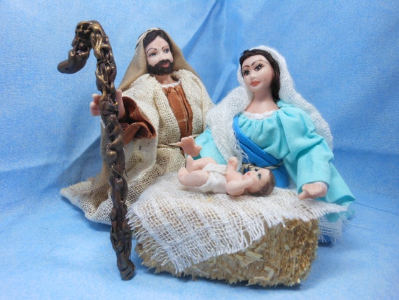 porcelain dollhouse dolls