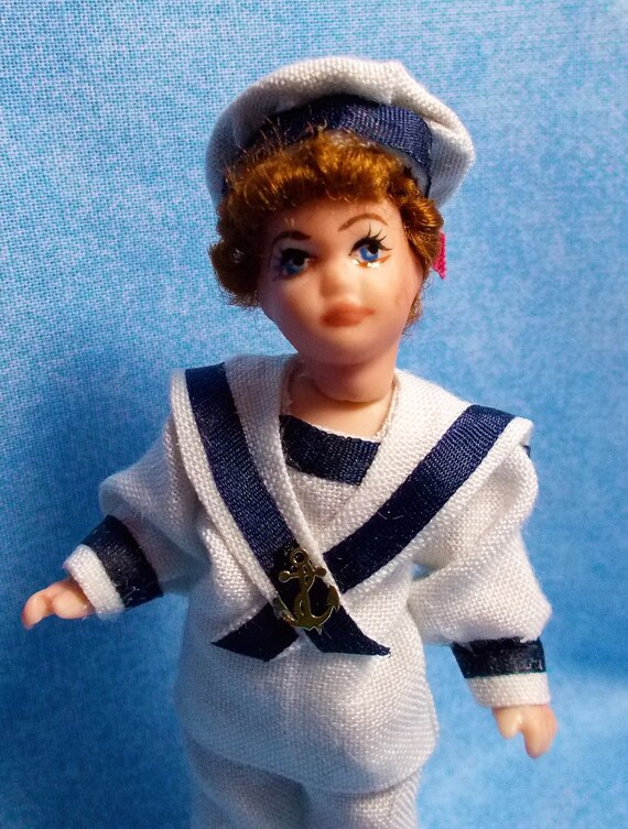 dollhouse dolls porcelain