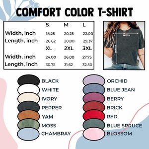 Op de afbeelding: Een Comfort Color T-shirt maattabel met afmetingen in inches. Kleuren zijn zwart, wit, ivoor, peper, yam, mos, chambray, orchidee, spijkerbroekblauw, bes, baksteen, rood, blauwe spar en bloesem.