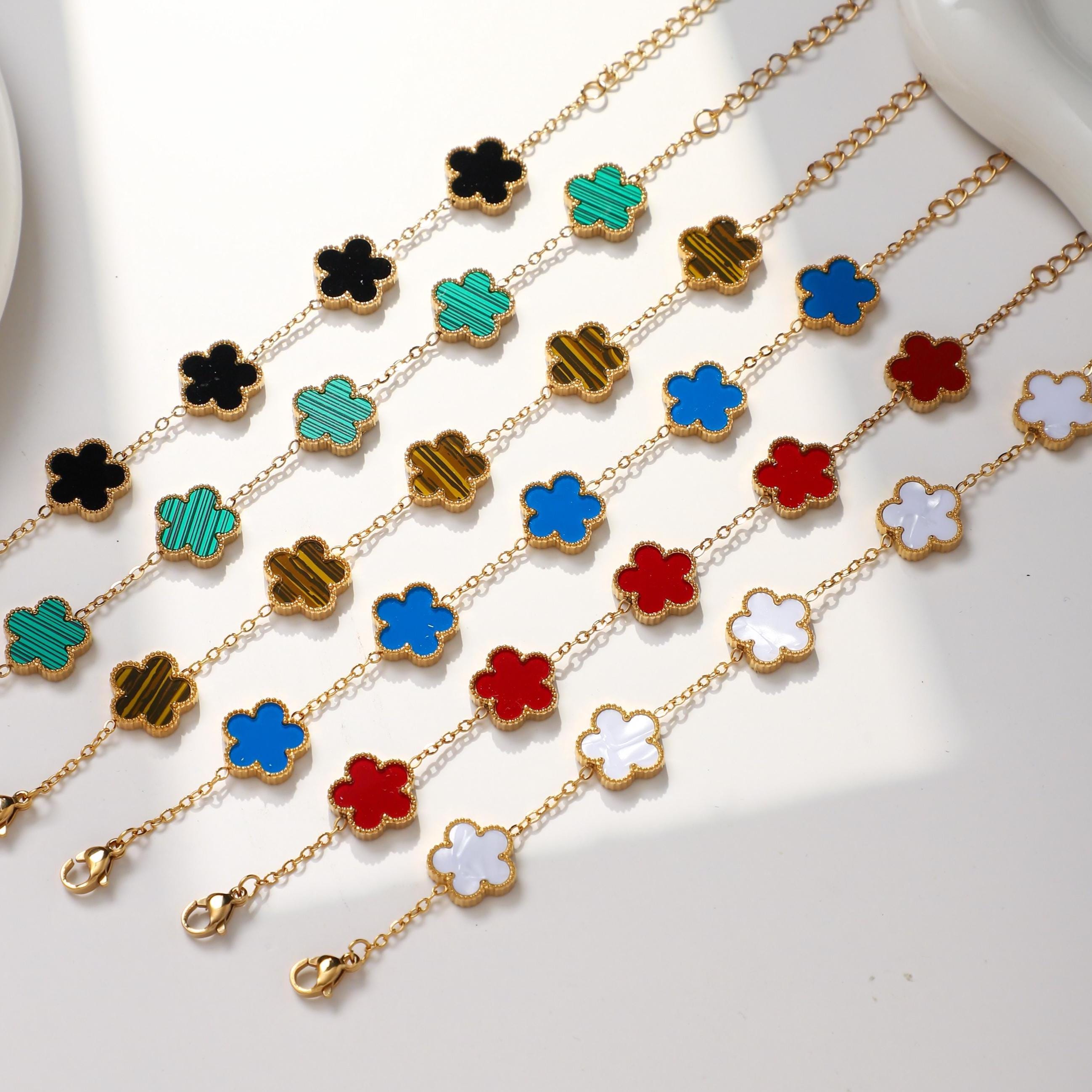 Van Cleef & Arpelsクローバー形状 ゴールドメッキ ブレスレット van Cleef &Arpelsクローバー型 ゴールドメッキ ブレスレット