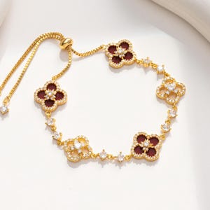 Van cleef clover bracelet silver - Etsy 日本