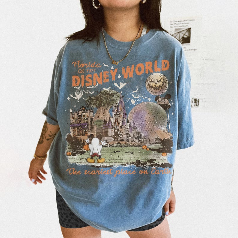 Vintage Mickey Ghost Disneyworld Halloween Comfort Colors Shirt, Walt Disney World Halloween Tee, 2026 Halloween Disney Family Shirts bild 7