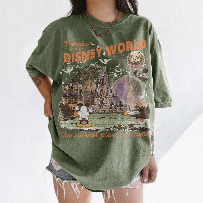 Vintage Mickey Ghost Disneyworld Halloween Comfort Colors Shirt, Walt Disney World Halloween Tee, 2026 Halloween Disney Family Shirts bild 4