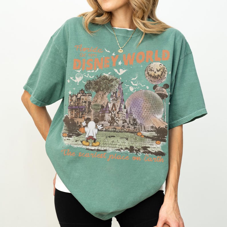 Vintage Mickey Ghost Disneyworld Halloween Comfort Colors Shirt, Walt Disney World Halloween Tee, 2026 Halloween Disney Family Shirts bild 8