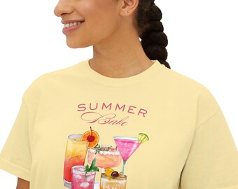 Camiseta estampada Summer Cocktails: blusa feminina de algodão penteado e corte quadrado