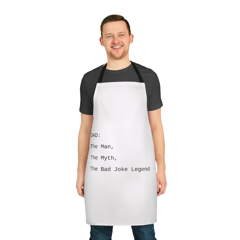 Grembiule personalizzato per papà, regalo di cucina "The Bad Joke Legend", grembiule da chef divertente per la festa del papà, accessorio da cucina, regalo per lui, riunione di famiglia immagine 1