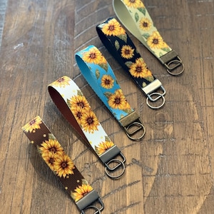 Sunflower Wristlet Keychain: Colorful Floral Key Fob