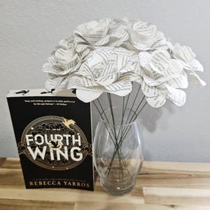 Fourth Wing Series, Book Flowers, Rebecca Yarros, The Empyrean Series, Paper Roses, Book Bouquet, Handmade Gift, Bookish, Reader, Fantasy