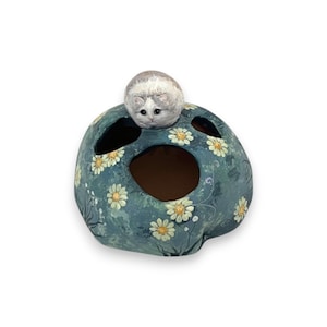 Handmade Ceramic Cat Planter – Dandelion Field Design, Unique Succulent Pot