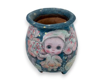 Vaso de cerâmica artesanal em formato de menina com suculentas – Decoração floral exclusiva para casa