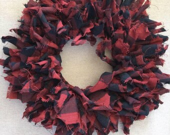 Primitive Country Farmhouse Homespun Red and Black Plaid Rag Wreath