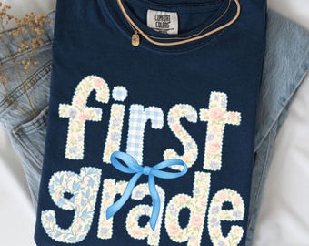 Första klasslärare png, läraresublimeringsdesign, tillbaka till skolan png, kokettrosettlärare, uppskattningspresent för lärare, omedelbar nedladdning