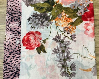 Women's Accessories, Shawls, Scarves, Handkerchiefs, Shoulder Shawls, Wool, Silk, Natural Fibers.