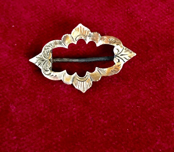 Antique Vintage Petite Victorian Brooch Pin - image 1