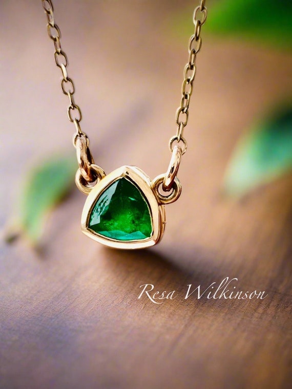 Triangle Shape Emerald Necklace 0.51 Carat in 14k Gold