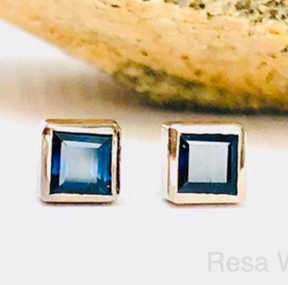 Blue Sapphire Petit Bezel Set Stud Earrings 14k white