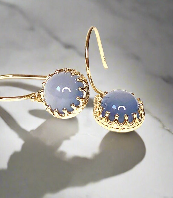Blue Chalcedony Crown Design 5 Carats Dangle Gold Earrings