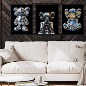 Kaws, figura de Kaws, arte mural de Kaws, póster de Kaws, juego de 3 pósteres de Kaws, decoración de Hypebeast, pósteres de Hypebeast, e plateada, descarga digital, n.° 081