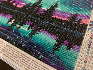 DPHERO Kit Di Pittura Con Diamanti 5D Aurora Borealis, Diamanti Rotondi, Tela 30x40 Cm, Completo Per Principianti E Adulti