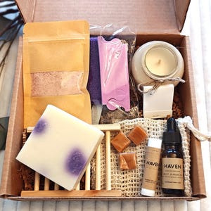 Bath and Body Gift Set, Wellness Gift Basket, Spa Gift Box, Self-Care Gift Set, Handmade Spa Gift, Relaxation Gift Box, Pampering Gift Set