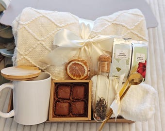 Friend Care Package, Comfort Gift Box Sending Healing Vibes Gift Box Sending Sunshine Gift, Birthday Gift Basket with Blanket, Sympathy Gift