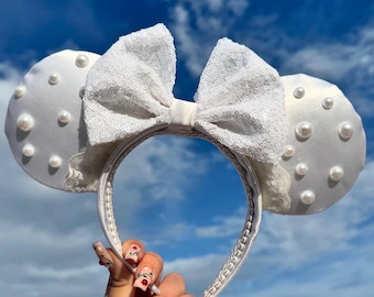 Elegant Pearlescent Mouse Ears W/ Vale Option
