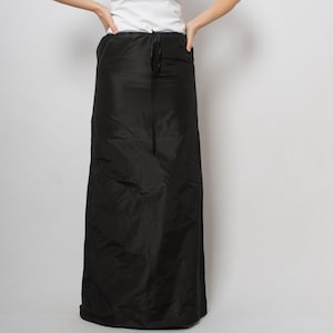 Vintage Schwarzer Taft Seide Maxi Rock Luxe, Elegant & Zeitlos Größe S