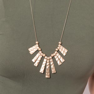 Vintage Romantic Bib Necklace Golden Bar Necklace